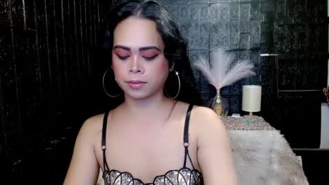 Jade online show from December 11, 2024, 3:37 pm