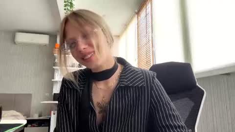 Snapshot of jaimieaugustson chatting on July 3, 2026, 9:48 am Grace online show from July 3, 2026, 9:48 am
