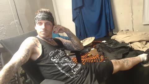 showingitoff online show from September 30, 2025, 5:56 am