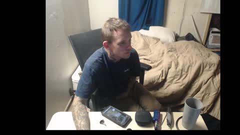 showingitoff online show from October 30, 2025, 11:44 am