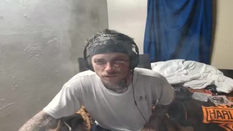 showingitoff online show from January 19, 2026, 2:48 am