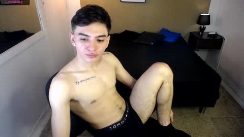 Snapshot of jake33__ chatting on December 4, 2024, 8:40 pm jake online show from December 4, 2024, 8:40 pm