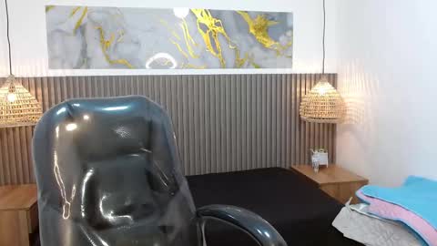 Snapshot of jake_evanss_ chatting on November 8, 2025, 2:06 pm JAKE online show from November 8, 2025, 2:06 pm