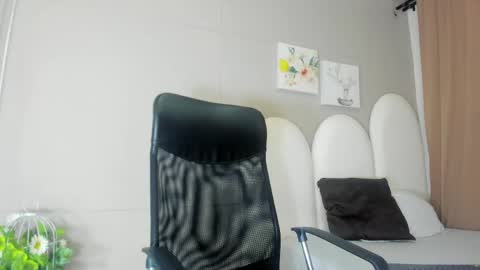 Snapshot of jake_miller__ chatting on May 2, 2026, 7:19 pm Jake online show from May 2, 2026, 7:19 pm
