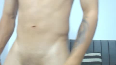 Snapshot of jake_shadow14 chatting on February 3, 2026, 2:53 am Hi guys im new 3 online show from February 3, 2026, 2:53 am