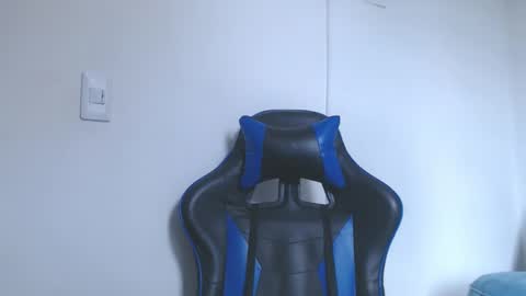 Snapshot of jake_shadow14 chatting on February 3, 2026, 6:46 pm Hi guys im new 3 online show from February 3, 2026, 6:46 pm