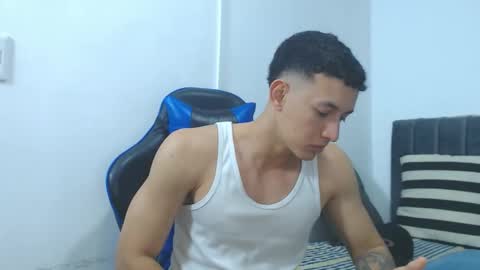 Snapshot of jake_shadow14 chatting on February 26, 2026, 3:05 am Hi guys im new 3 online show from February 26, 2026, 3:05 am