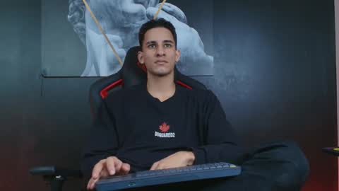 Snapshot of jakemoxley chatting on September 13, 2025, 4:01 am JakeMoxley online show from September 13, 2025, 4:01 am