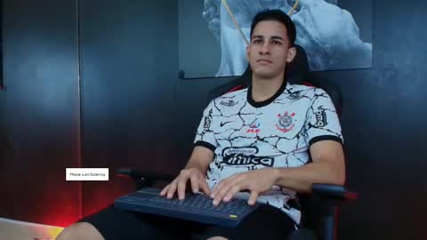 Snapshot of jakemoxley chatting on September 18, 2025, 12:07 pm JakeMoxley online show from September 18, 2025, 12:07 pm