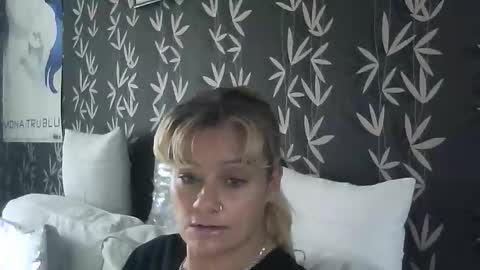 Snapshot of jakkilouise chatting on November 6, 2025, 1:01 pm JAKKI LOUISE pornstar online show from November 6, 2025, 1:01 pm