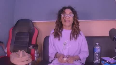 Snapshot of jamaicanbabex chatting on December 3, 2024, 10:50 am jamaicanbabex online show from December 3, 2024, 10:50 am