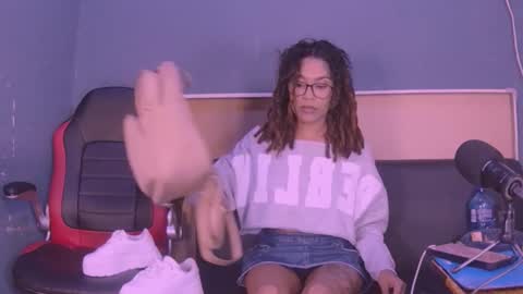 Snapshot of jamaicanbabex chatting on December 9, 2024, 12:30 pm jamaicanbabex online show from December 9, 2024, 12:30 pm