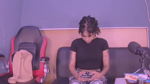 Snapshot of jamaicanbabex chatting on December 13, 2024, 9:35 am jamaicanbabex online show from December 13, 2024, 9:35 am