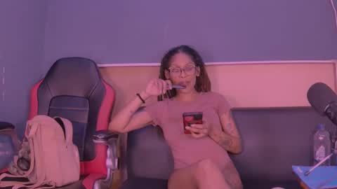 Snapshot of jamaicanbabex chatting on December 23, 2024, 1:13 pm jamaicanbabex online show from December 23, 2024, 1:13 pm