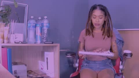 Snapshot of jamaicanbabex chatting on February 13, 2025, 6:59 pm jamaicanbabex online show from February 13, 2025, 6:59 pm