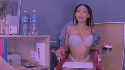 Snapshot of jamaicanbabex chatting on February 14, 2025, 1:45 am jamaicanbabex online show from February 14, 2025, 1:45 am