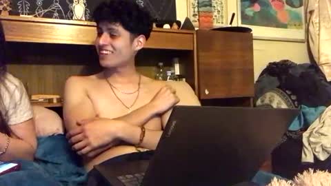 james2002og online show from October 16, 2025, 2:12 am