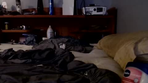 Snapshot of james30cup chatting on October 2, 2025, 10:00 am what you in too online show from October 2, 2025, 10:00 am