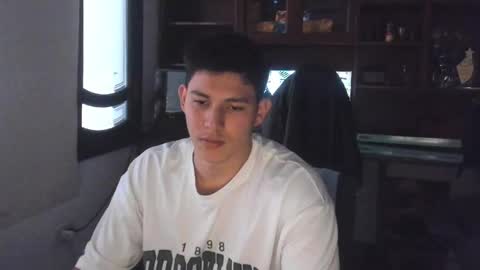 james_cr online show from January 21, 2025, 3:32 pm