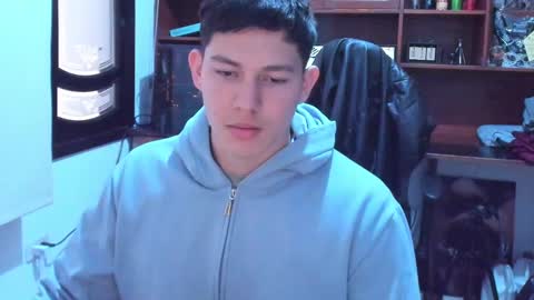 james_cr online show from January 22, 2025, 12:27 pm