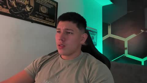 james_cr online show from September 10, 2025, 2:55 am