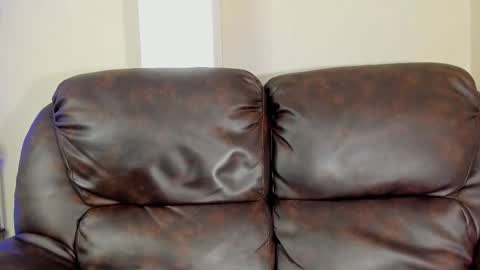 james_morrisonm online show from December 3, 2025, 8:51 pm