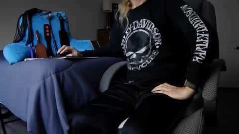 James Bondage online show from December 2, 2024, 6:43 pm