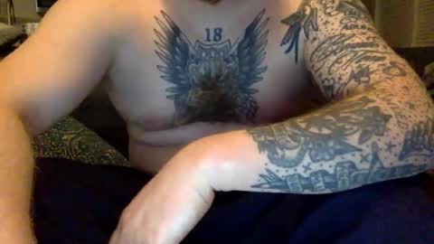 Snapshot of jamesbuilt chatting on February 21, 2025, 1:11 am jamesbuilt online show from February 21, 2025, 1:11 am