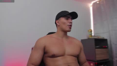 Snapshot of jamesgraay chatting on November 11, 2025, 7:47 pm James Gray online show from November 11, 2025, 7:47 pm