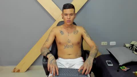 Jamesinked  online show from December 26, 2024, 7:05 pm