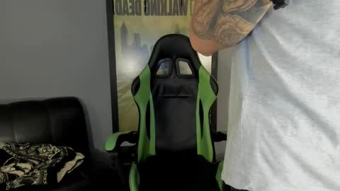 Jamesinked  online show from February 27, 2025, 5:58 pm