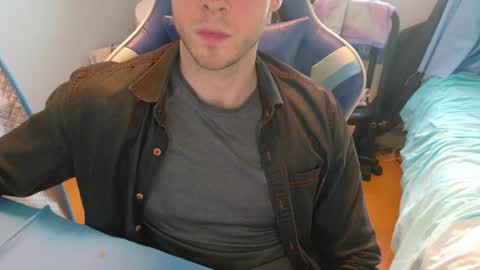 Snapshot of jamie_lad chatting on February 21, 2025, 11:01 am Jamie online show from February 21, 2025, 11:01 am