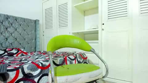 jamiee f online show from November 24, 2025, 3:12 pm