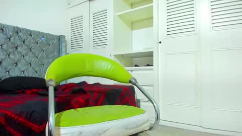 jamiee f online show from February 18, 2026, 10:22 am