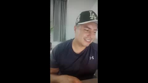 jancohot online show from February 4, 2026, 1:55 am