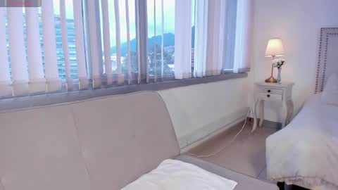 JANE online show from December 17, 2024, 1:49 pm