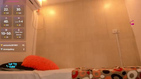 Snapshot of jane_monttgomery chatting on September 23, 2025, 3:37 pm Jane M online show from September 23, 2025, 3:37 pm