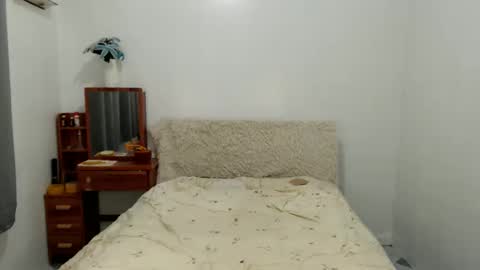 janelovers online show from February 24, 2026, 1:36 am