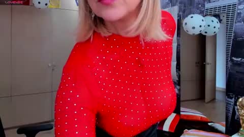 JANE TURNER MILF online show from June 30, 2026, 12:39 pm