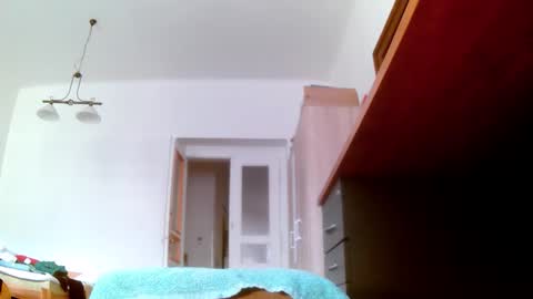 mature-man online show from April 19, 2026, 11:42 am