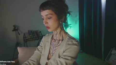   jmaybe e online show from June 23, 2026, 2:37 pm