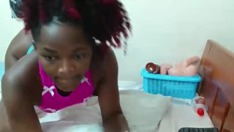 Snapshot of jannie_e chatting on March 24, 2026, 9:36 am Jannie online show from March 24, 2026, 9:36 am