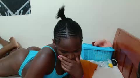 Snapshot of jannie_e chatting on April 16, 2026, 9:10 am Jannie online show from April 16, 2026, 9:10 am