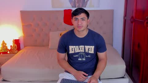 janomar01 online show from December 22, 2025, 6:38 pm