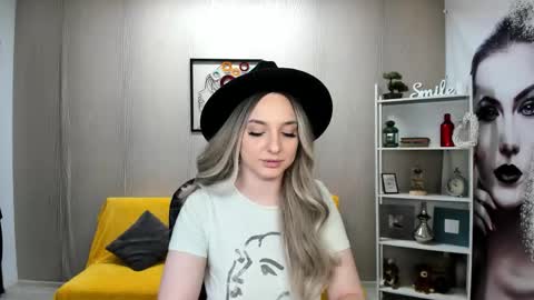 Snapshot of jaquelinlaurent chatting on September 30, 2025, 6:57 pm JaquelinLaurent online show from September 30, 2025, 6:57 pm