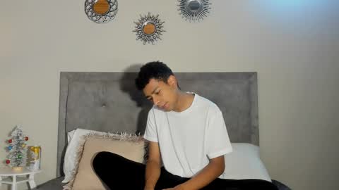 Snapshot of jared_blake chatting on December 23, 2024, 3:40 am jared_blake online show from December 23, 2024, 3:40 am