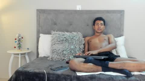 Snapshot of jared_blake chatting on December 28, 2024, 1:29 am jared_blake online show from December 28, 2024, 1:29 am