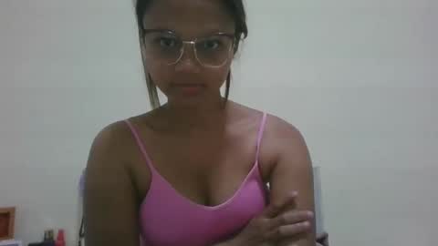 Jarevava online show from October 9, 2025, 3:32 pm