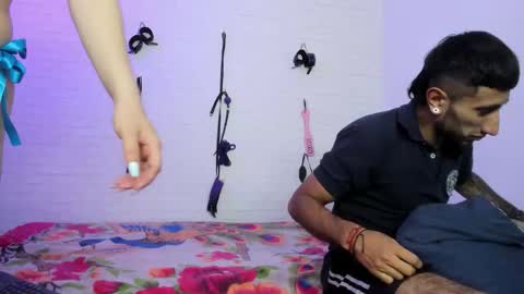 jaryandnick_smith online show from December 4, 2025, 3:05 am