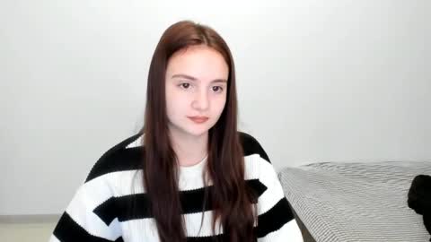 jasmi_girl online show from December 11, 2024, 10:14 am